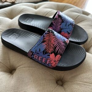 Reef Black Floral Slide Sandals